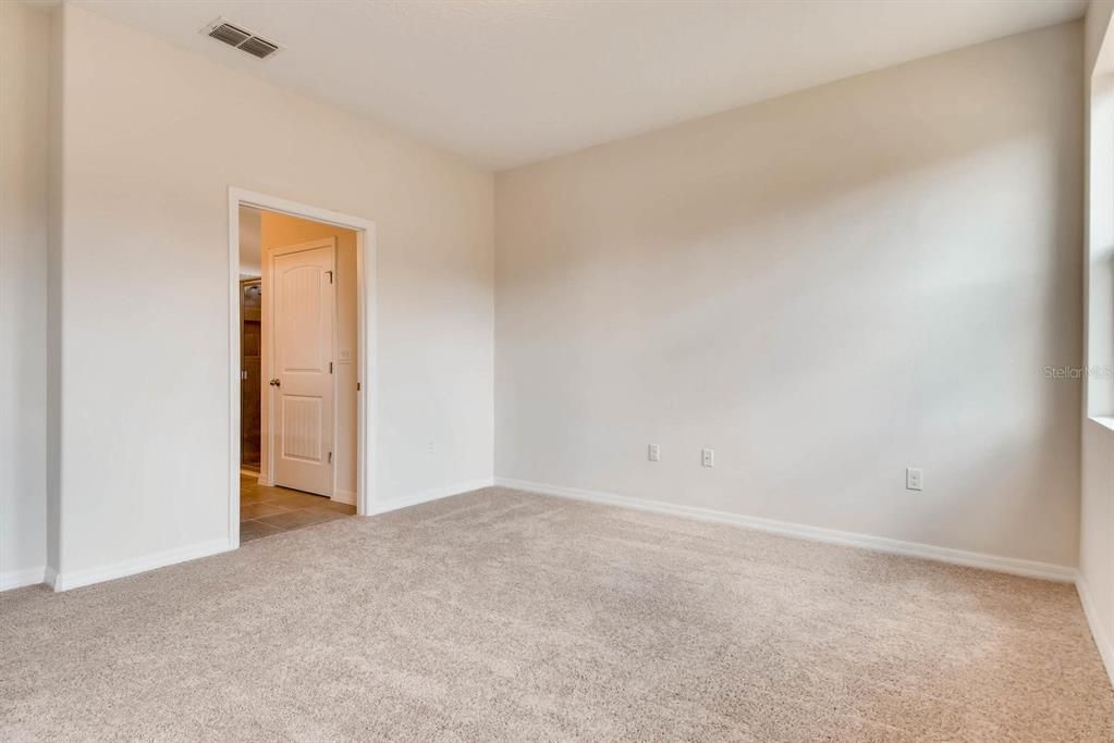 Recently Sold: $338,990 (2 beds, 2 baths, 1641 Square Feet)