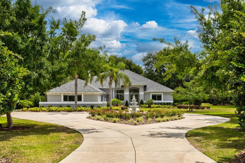 Recently Sold: $550,000 (5 beds, 4 baths, 2921 Square Feet)