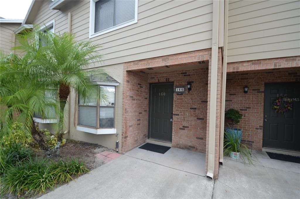 Recently Sold: $218,000 (2 beds, 2 baths, 1130 Square Feet)