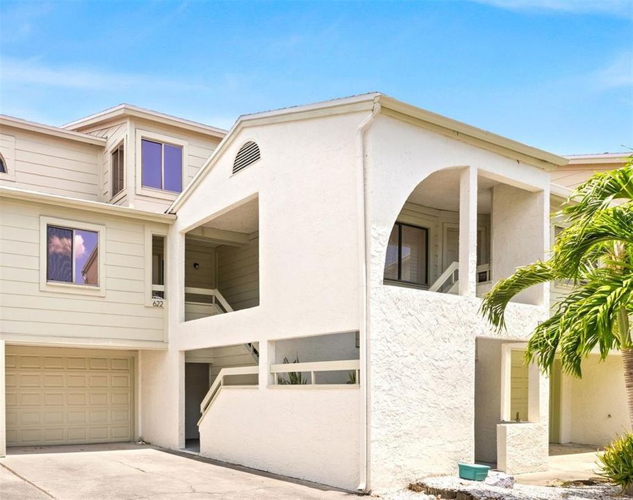 Recently Sold: $399,000 (3 beds, 3 baths, 1528 Square Feet)