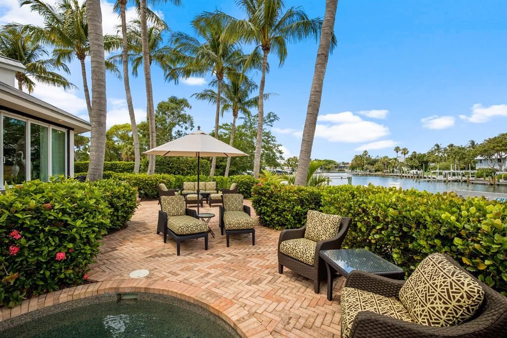 Recently Sold: $6,900,000 (4 beds, 4 baths, 5349 Square Feet)