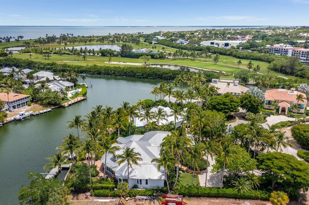 Recently Sold: $6,900,000 (4 beds, 4 baths, 5349 Square Feet)