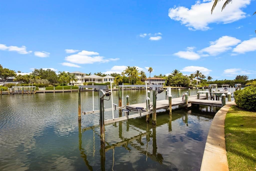 Recently Sold: $6,900,000 (4 beds, 4 baths, 5349 Square Feet)