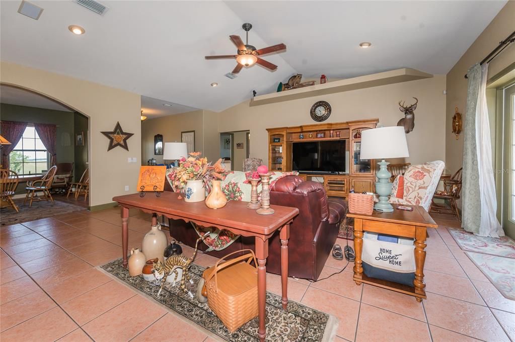 Recently Sold: $425,000 (4 beds, 2 baths, 2384 Square Feet)