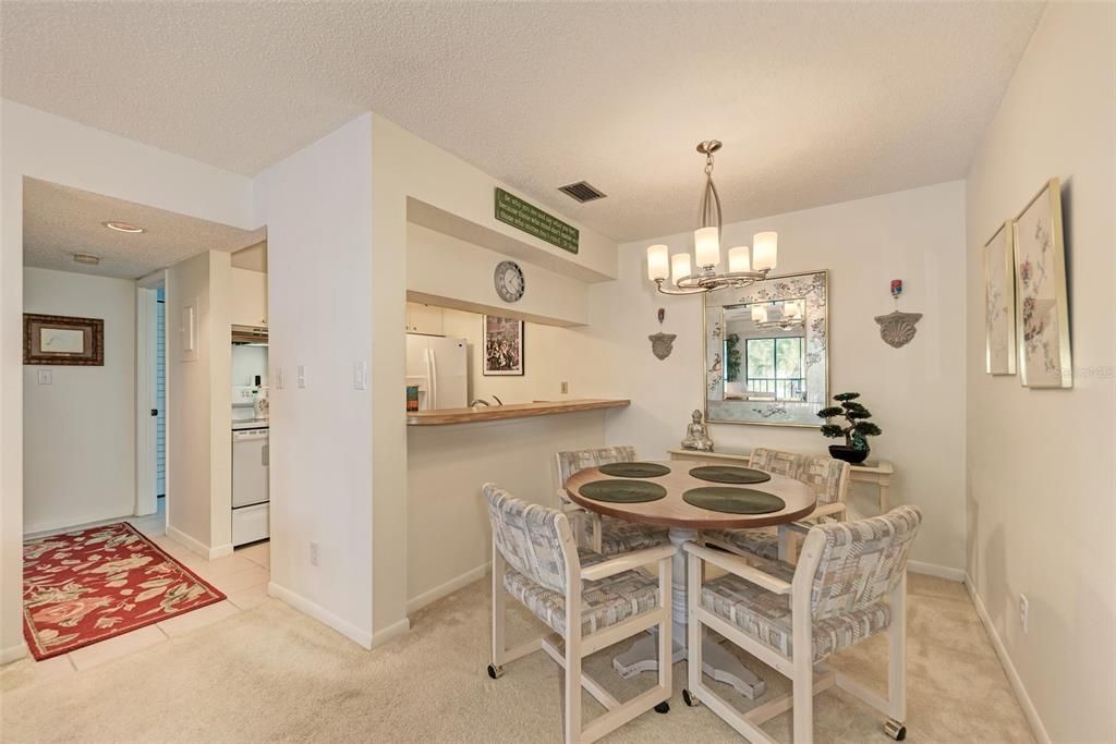 Recently Sold: $134,400 (1 beds, 1 baths, 648 Square Feet)