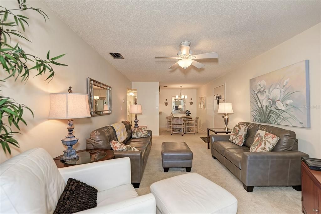 Recently Sold: $134,400 (1 beds, 1 baths, 648 Square Feet)