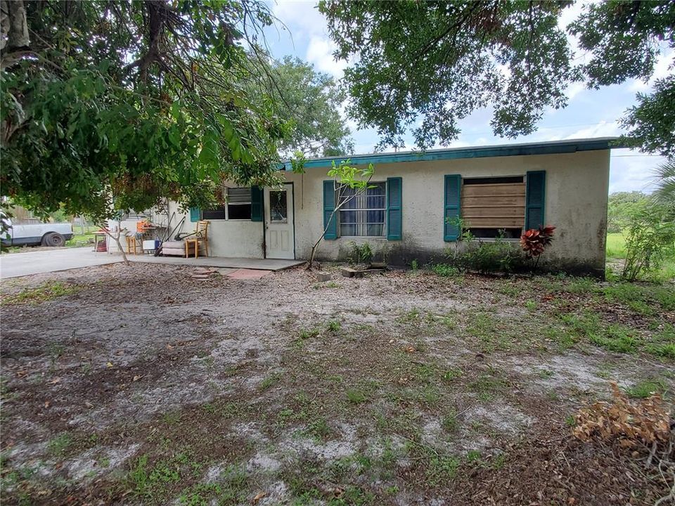 Recently Sold: $225,000 (3 beds, 2 baths, 1175 Square Feet)