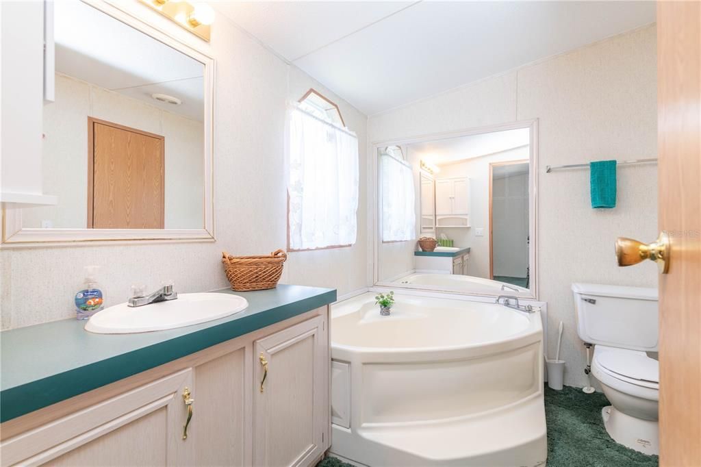 最近售出: $250,000 (3 贝兹, 2 浴室, 1440 平方英尺)