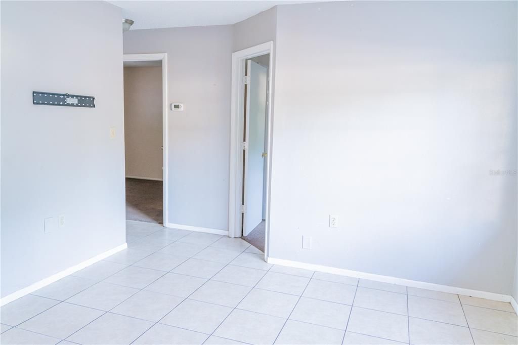 Recently Rented: $1,150 (2 beds, 1 baths, 672 Square Feet)