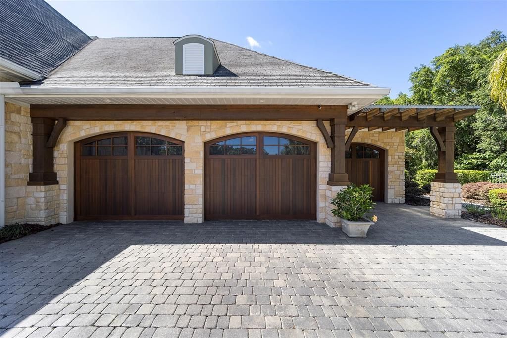 Recently Sold: $1,150,000 (4 beds, 3 baths, 4193 Square Feet)