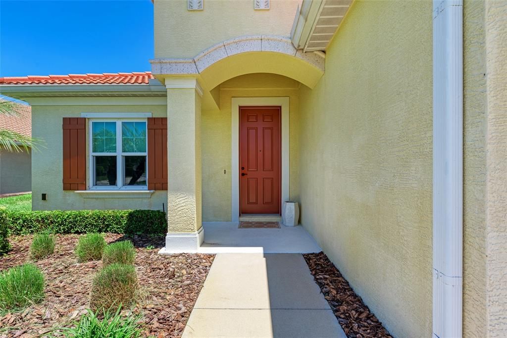 Recently Sold: $500,000 (3 beds, 3 baths, 2401 Square Feet)