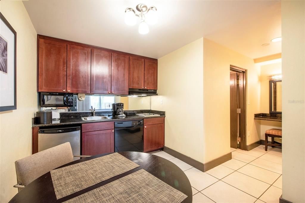 Recently Sold: $115,000 (1 beds, 1 baths, 464 Square Feet)