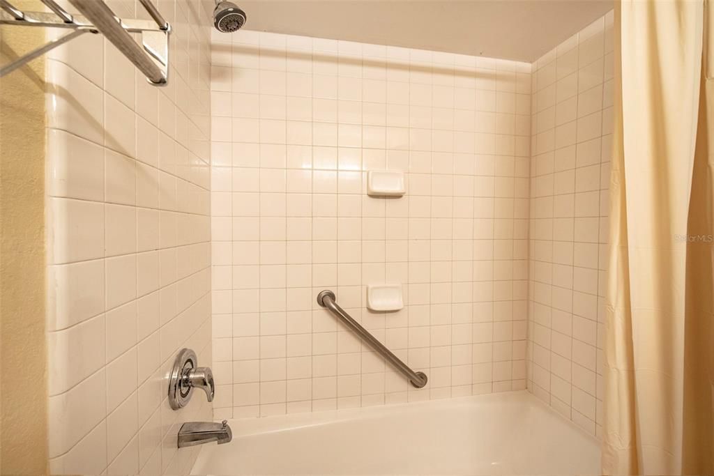 Недавно продано: $115,000 (1 спален, 1 ванн, 464 Квадратных фут)