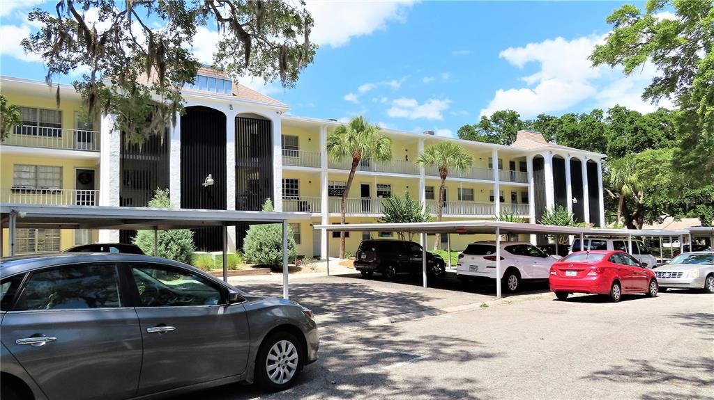 Recently Sold: $112,000 (1 beds, 1 baths, 845 Square Feet)