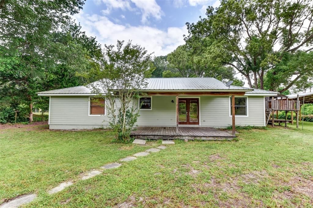 Recently Sold: $225,000 (3 beds, 2 baths, 1401 Square Feet)