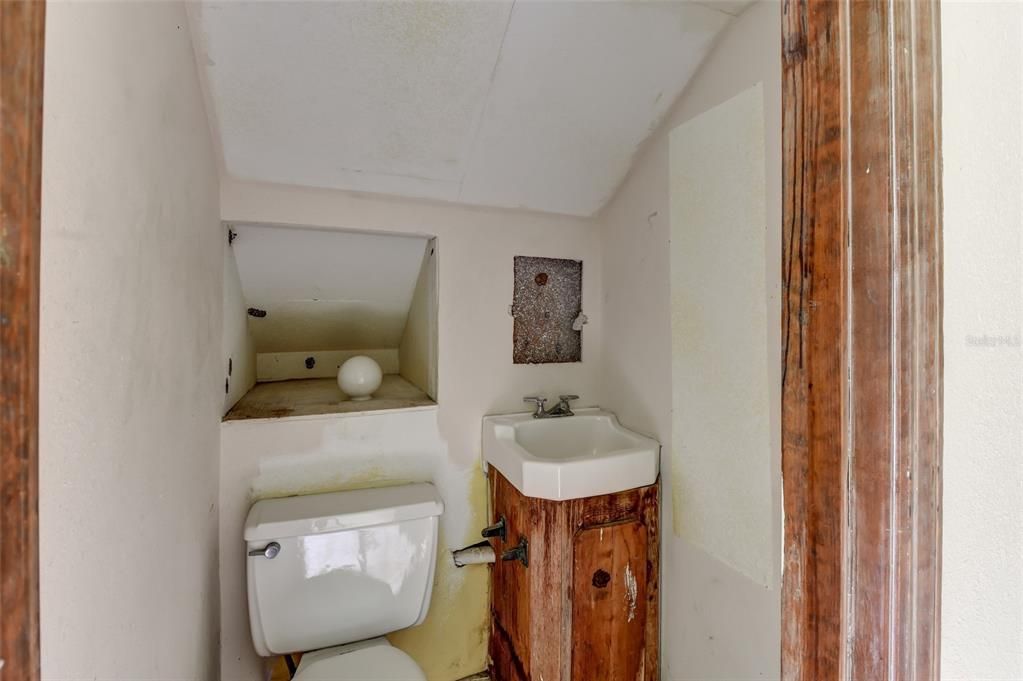 最近售出: $225,000 (3 贝兹, 2 浴室, 1401 平方英尺)