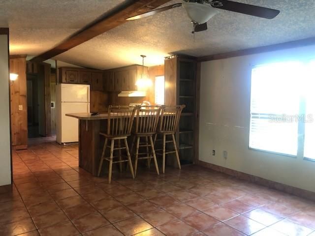 Recently Sold: $250,000 (2 beds, 2 baths, 924 Square Feet)