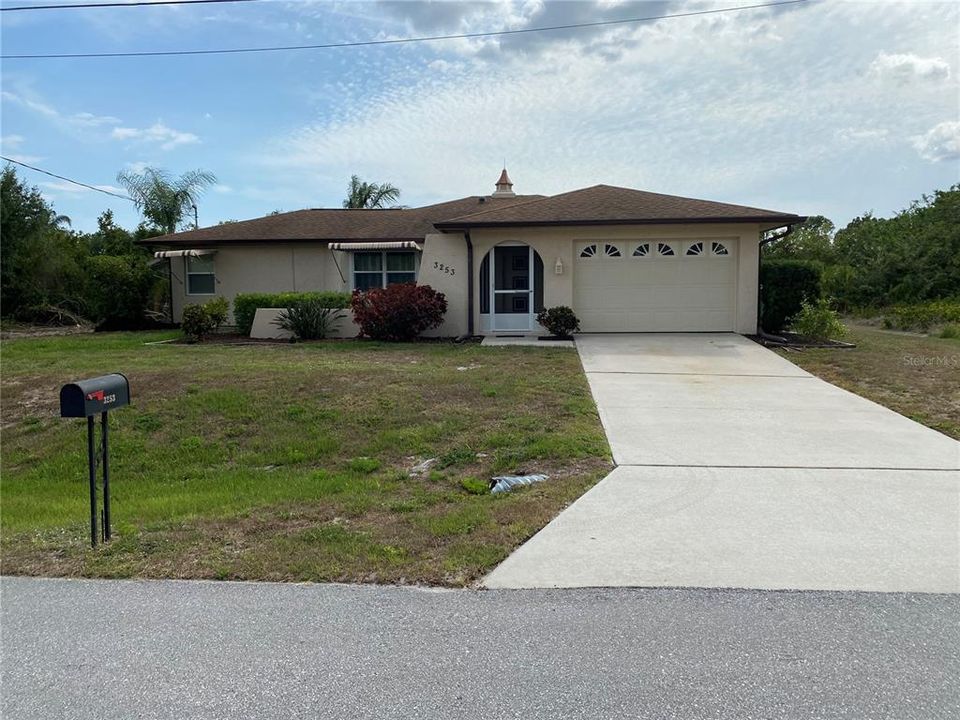 Recently Sold: $317,900 (2 beds, 2 baths, 1135 Square Feet)