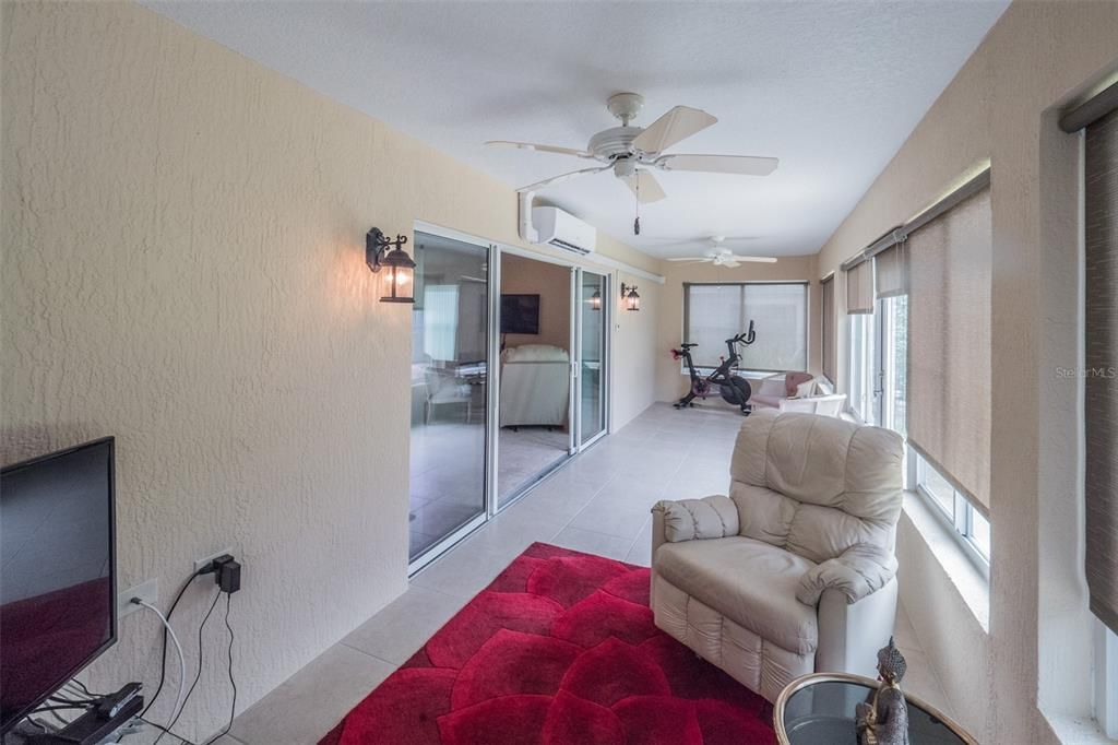 Recently Sold: $400,000 (3 beds, 2 baths, 1896 Square Feet)