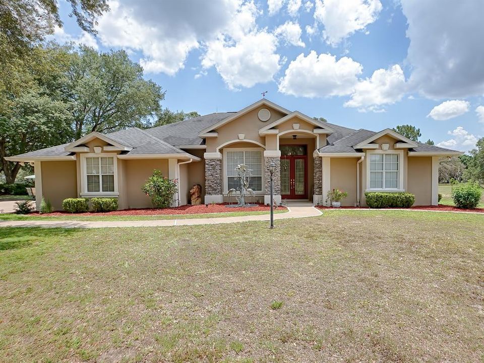 Vendido Recientemente: $499,900 (3 camas, 2 baños, 2345 Pies cuadrados)