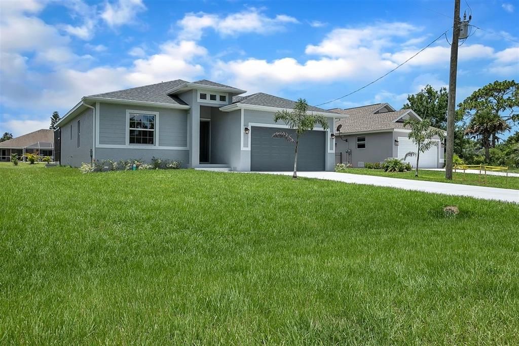 Recently Sold: $220,000 (3 beds, 2 baths, 1800 Square Feet)