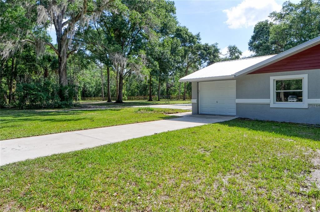 Recently Sold: $415,000 (4 beds, 2 baths, 1800 Square Feet)