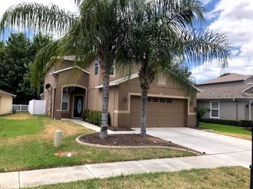 Recently Rented: $2,695 (3 beds, 2 baths, 2303 Square Feet)