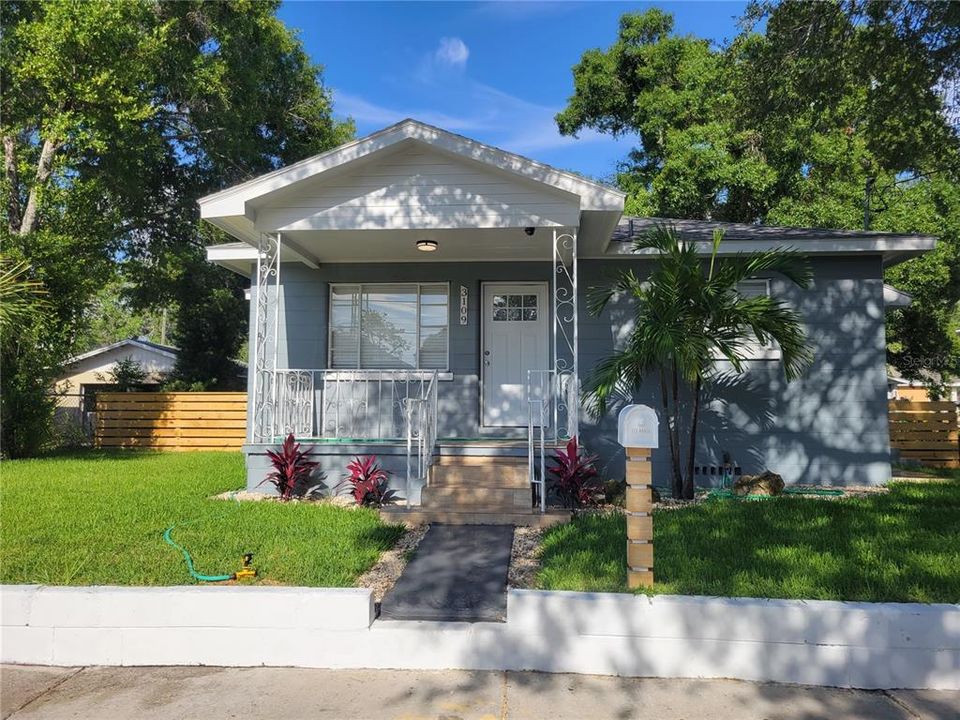 Recently Sold: $196,500 (2 beds, 1 baths, 778 Square Feet)