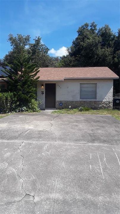 Recently Sold: $129,900 (2 beds, 1 baths, 754 Square Feet)