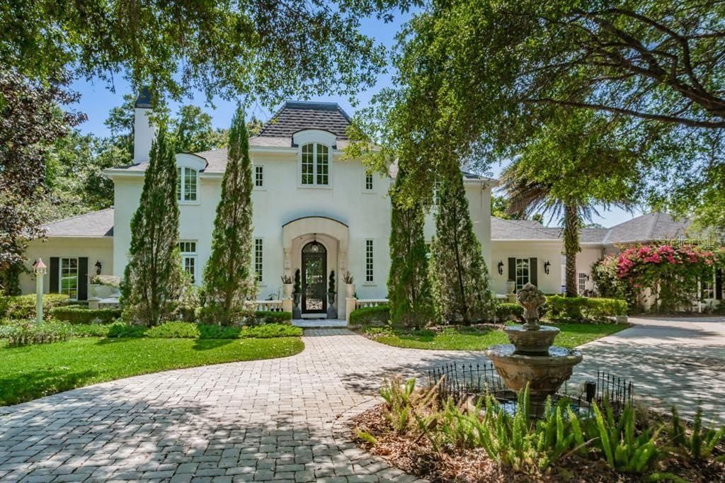 Recently Sold: $1,350,000 (5 beds, 4 baths, 5897 Square Feet)