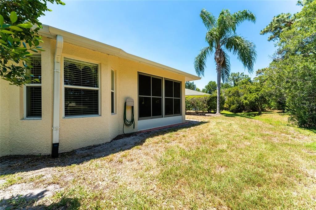 Recently Sold: $275,000 (2 beds, 2 baths, 1385 Square Feet)