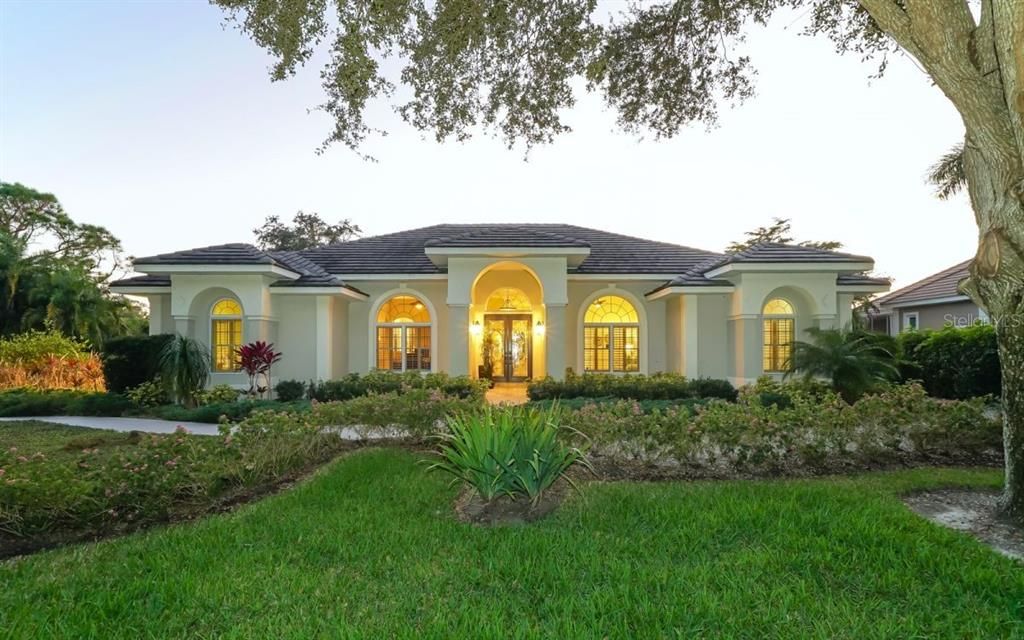 Recently Sold: $1,025,000 (3 beds, 3 baths, 3098 Square Feet)