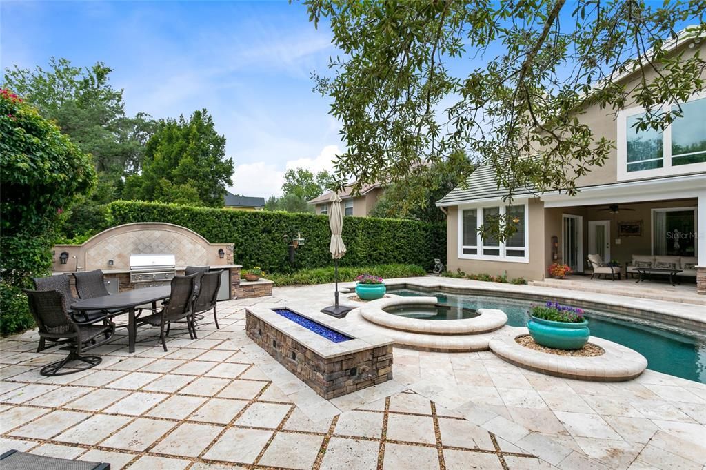 Recently Sold: $1,000,000 (5 beds, 4 baths, 4735 Square Feet)