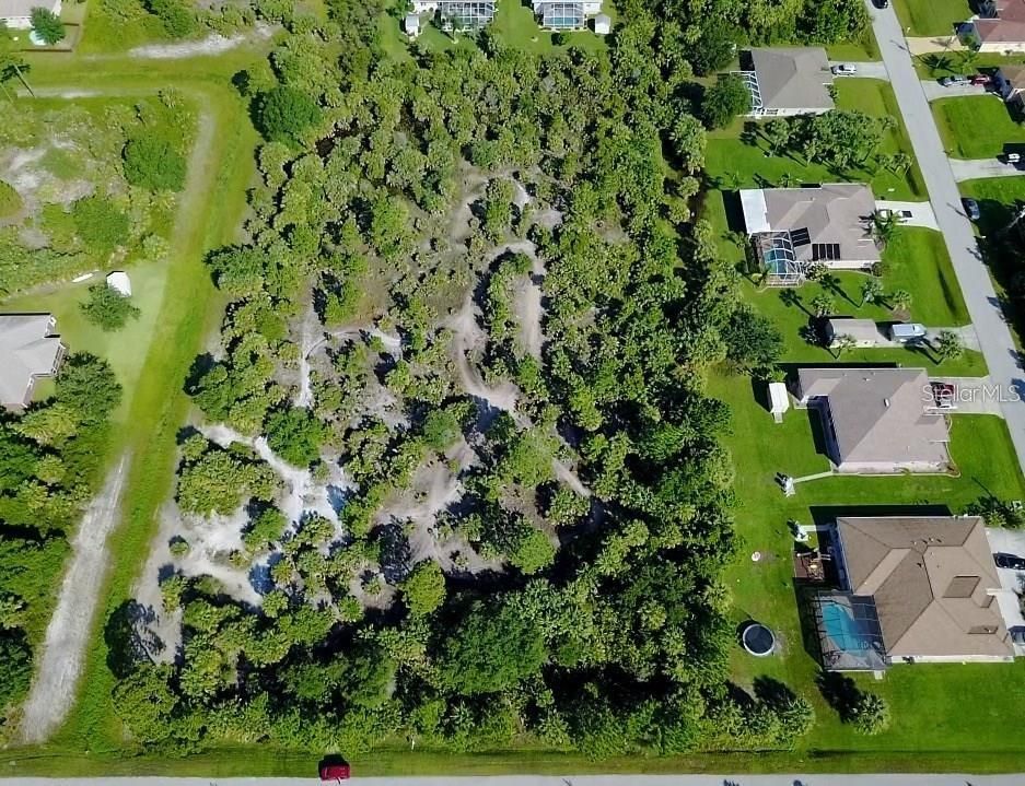 Vendido Recientemente: $150,000 (3.41 acres)