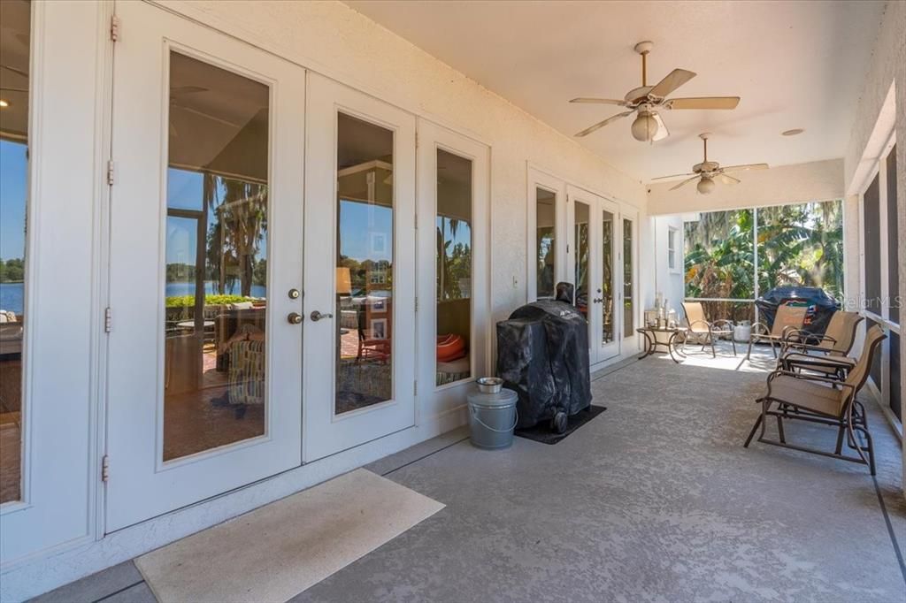 Recently Sold: $895,000 (3 beds, 3 baths, 2813 Square Feet)