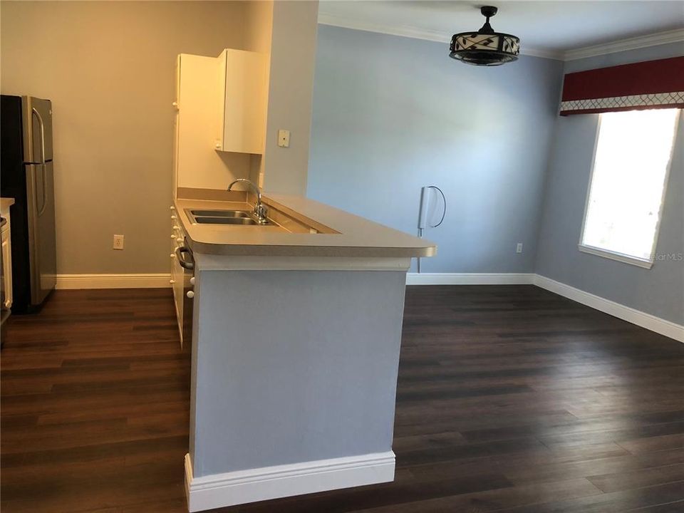 Recently Sold: $275,000 (1 beds, 1 baths, 1003 Square Feet)