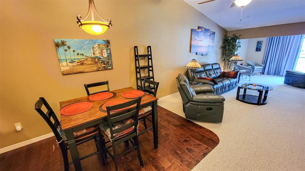 Recently Sold: $249,900 (2 beds, 2 baths, 1208 Square Feet)