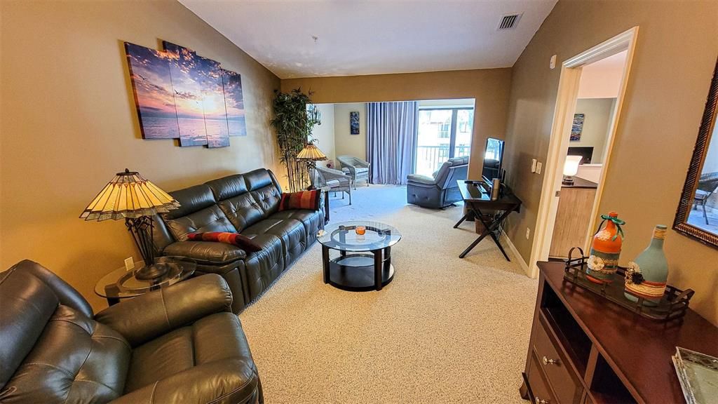 Recently Sold: $249,900 (2 beds, 2 baths, 1208 Square Feet)