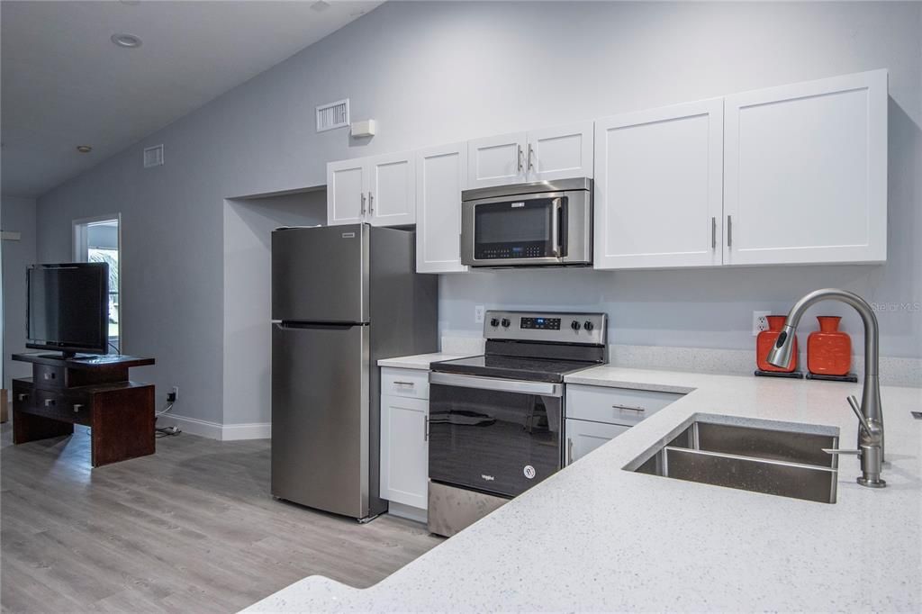 Recently Sold: $219,000 (2 beds, 2 baths, 1030 Square Feet)