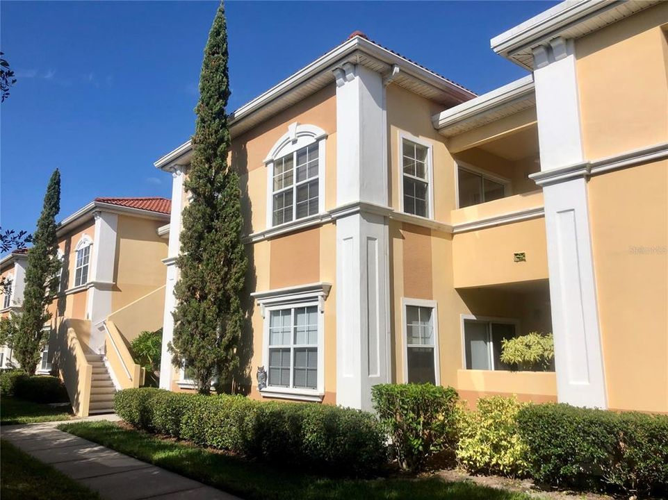 Recently Sold: $240,000 (2 beds, 2 baths, 1058 Square Feet)