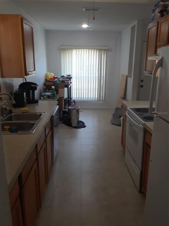 Vendido Recientemente: $195,000 (3 camas, 2 baños, 1097 Pies cuadrados)