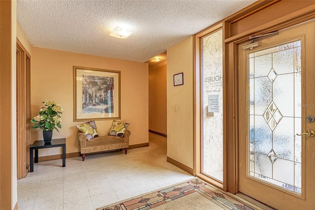 Recently Sold: $85,000 (1 beds, 1 baths, 601 Square Feet)