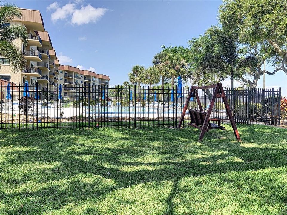 Recently Sold: $205,000 (2 beds, 2 baths, 1051 Square Feet)