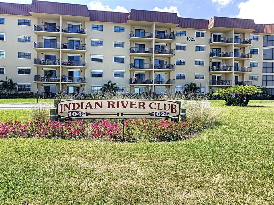 Recently Sold: $205,000 (2 beds, 2 baths, 1051 Square Feet)