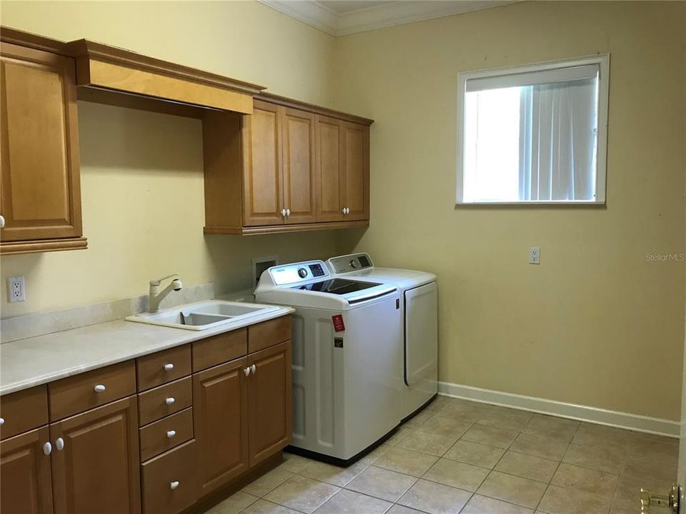 Huge Laundry room