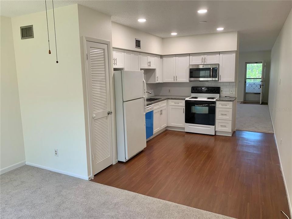 Recently Sold: $134,900 (2 beds, 2 baths, 1050 Square Feet)
