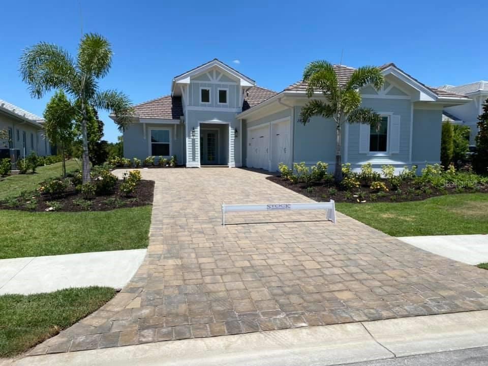 Recently Sold: $810,770 (3 beds, 3 baths, 2627 Square Feet)