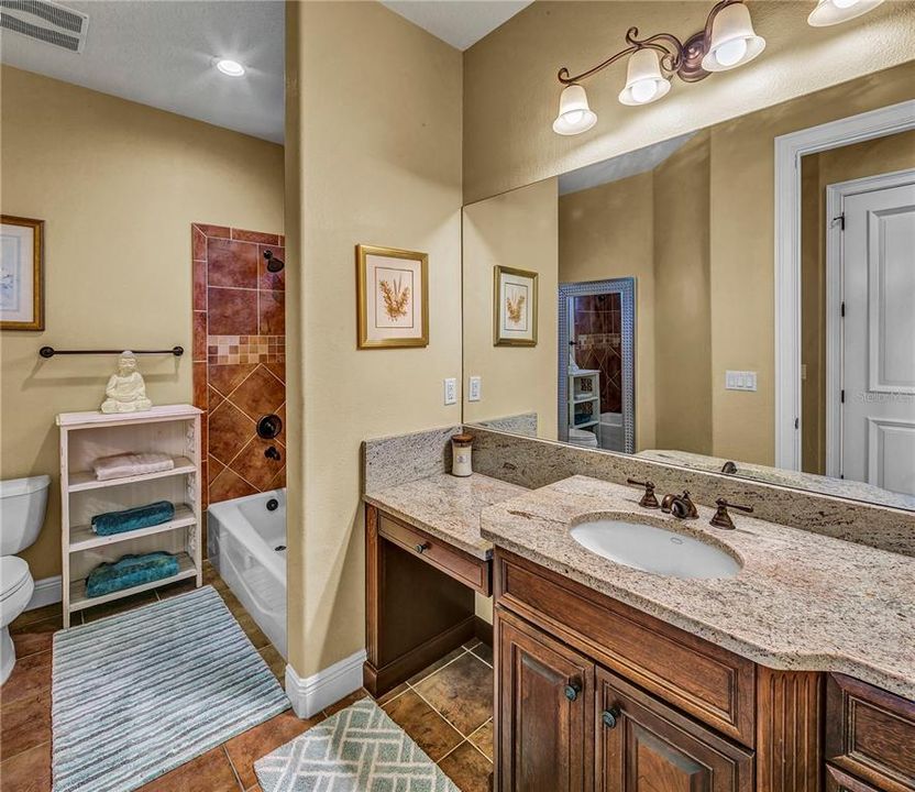 Недавно продано: $1,799,000 (4 спален, 5 ванн, 5196 Квадратных фут)