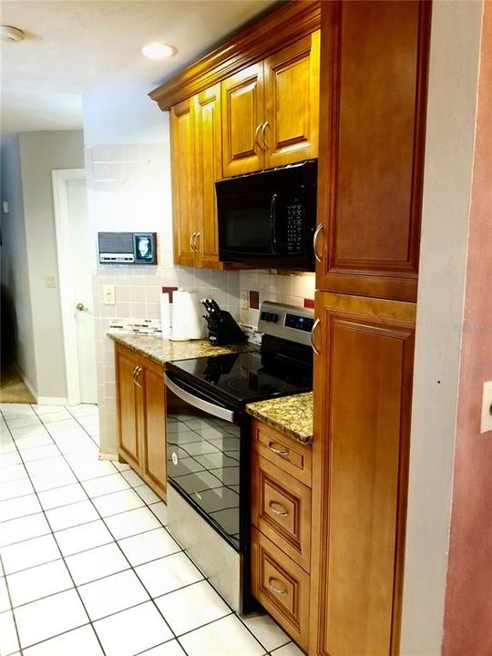 Vendido Recientemente: $337,000 (3 camas, 2 baños, 1878 Pies cuadrados)