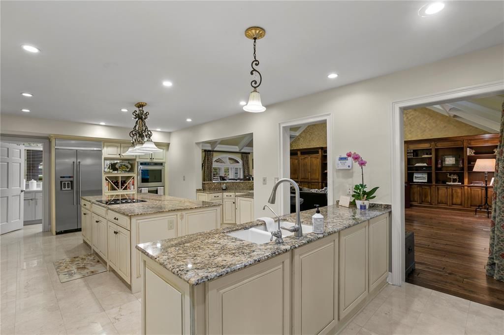 Recently Sold: $1,575,000 (5 beds, 5 baths, 5455 Square Feet)